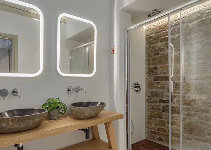 Mikonos Super Paradise Beach (Mykonos)