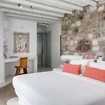 Mikonos Super Paradise Beach (Mykonos)