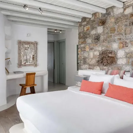 Mikonos Super Paradise Beach (Mykonos)